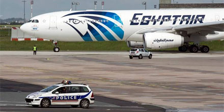 EgyptAir' trovati i resti dell'aereo. Non ci sono sopravvissuti