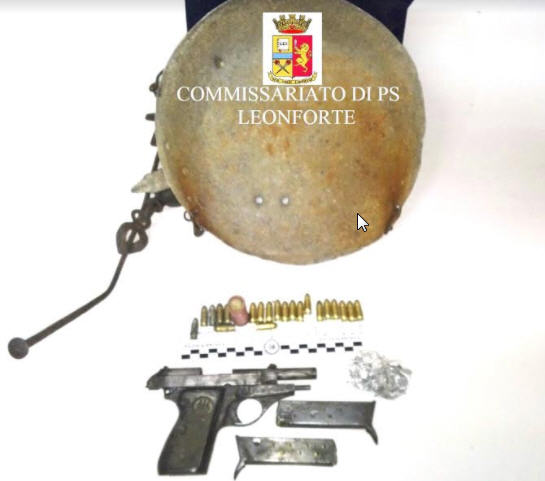 Un'arma e delle munizioni detenute illegalmente: leonfortese arrestato dalla Polizia di Stato.