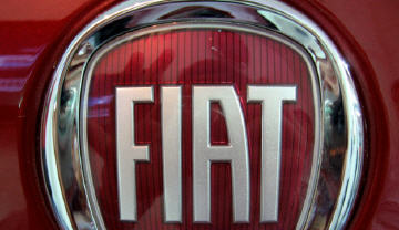 Fiat richiama nel mondo quasi due milioni di auto per airbag difettosi.