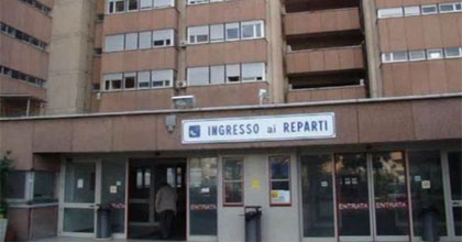 Calabria, aborti senza consenso, decessi ed errori in ospedale: arrestati quattro medici